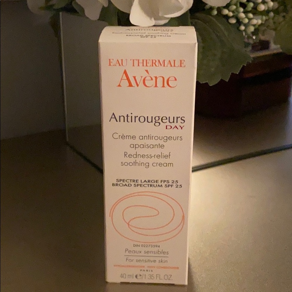 Avene Antirougeurs Day Soothing Cream SPF 25